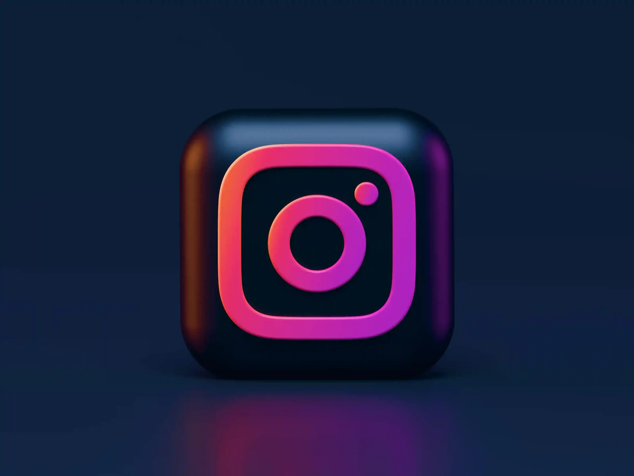 Social media marketing instagram logo
